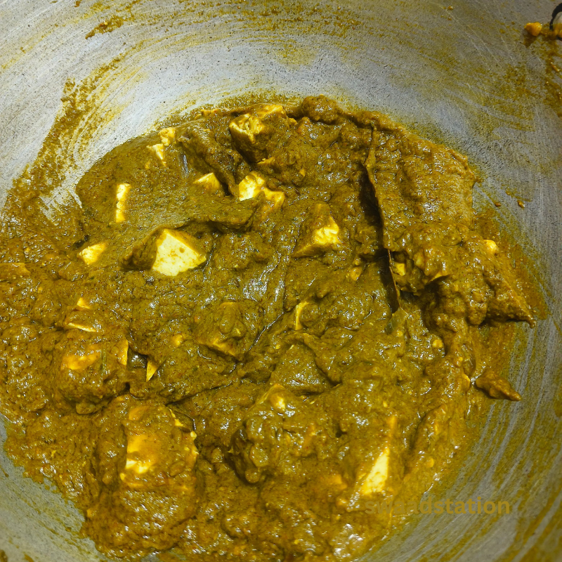 Palak paneer dhaba style