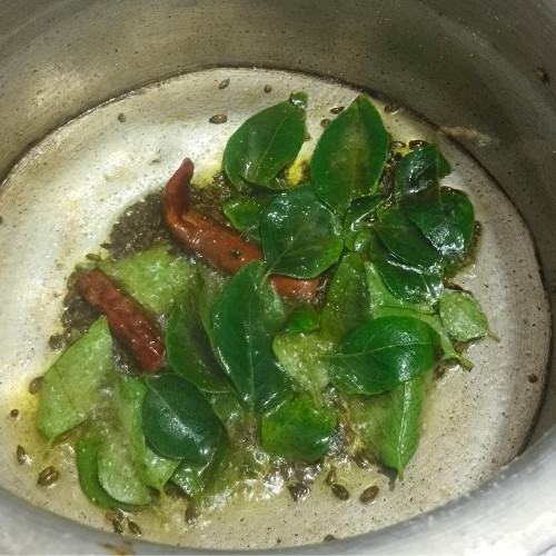 mathe ke aloo recipe in hindi