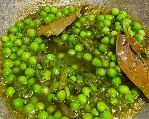 hari matar nimona recipe